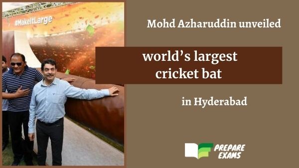 Mohd Azharuddin unveiled the world’s largest cricket bat
